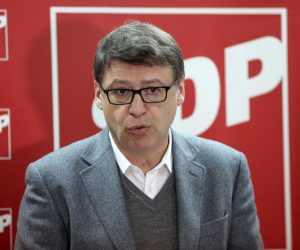 25.01.2020., Rijeka -  Konferencija za medije Primorsko goranskog SDP-a na temu Indeksa percepcije korupcije. Govorili su Zeljko Jovanovic i Mirela Ahmetovic. Portret
Photo:Goran Kovacic/PIXSELL
