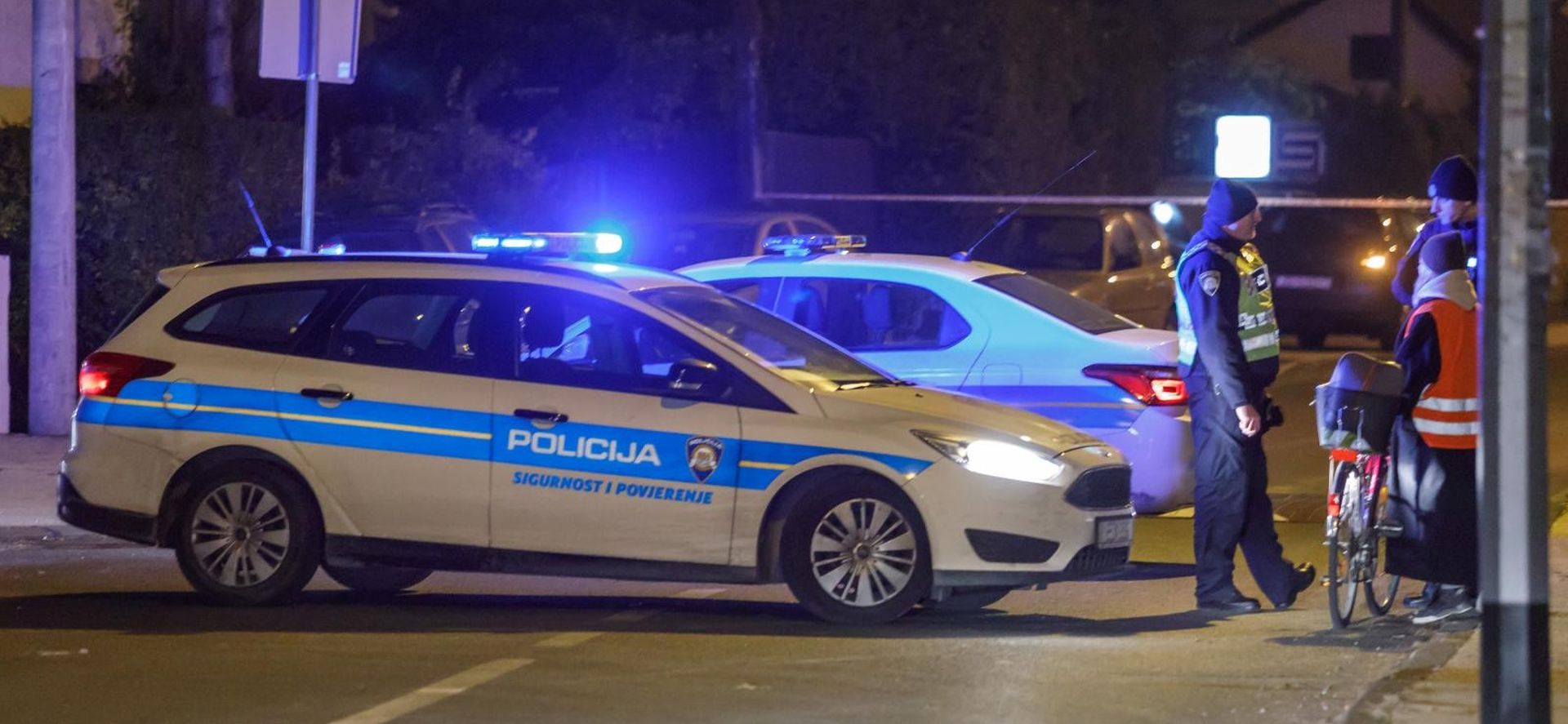 25.11.2019., Zagreb - Veceras je u ulici Kruge na broju 52 ispred policijske postaje doslo do pucnjave.  Photo: Tomislav Miletic/PIXSELL