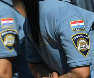 26.9.2014., Zadar - Svecanim programom PU Zadarska obiljezila je Dan policije. Najzasluznijim djelatnicima urucena su priznanja i promaknuca nakon cega je interventna postrojba izvela pokaznu vjezbu.
Photo: Dino Stanin/PIXSELL