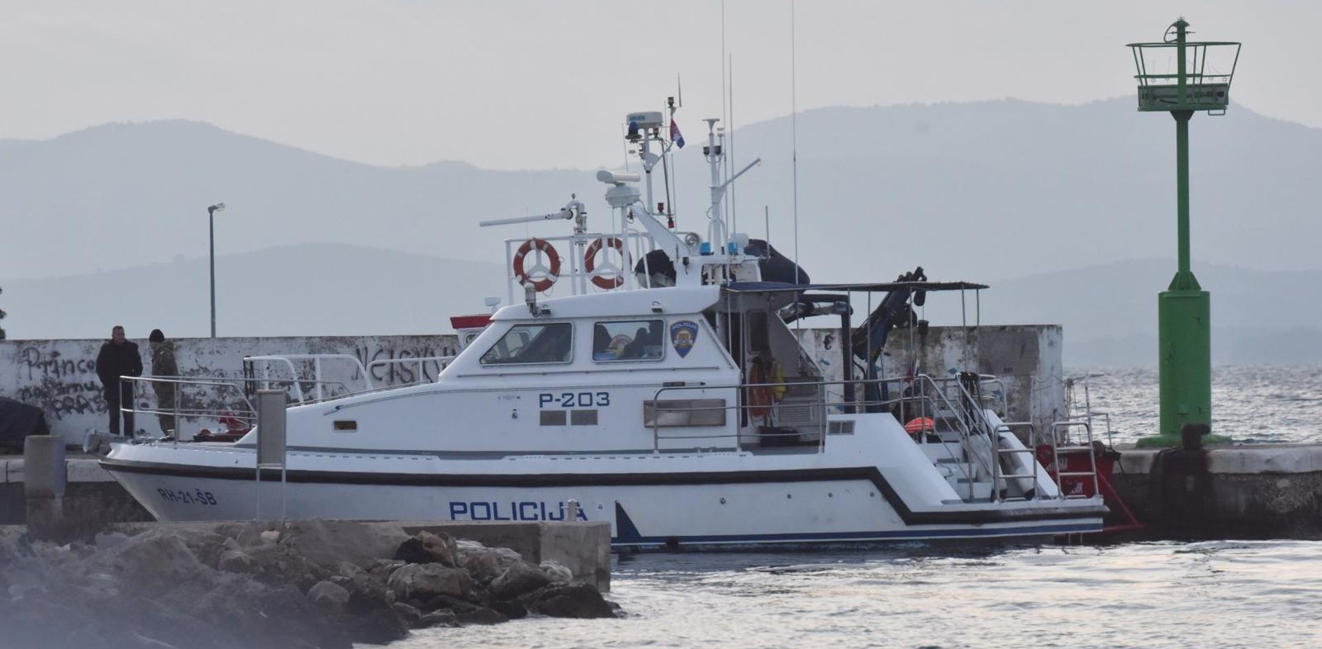 28.01.2020., Zablace - Pripreme za nastavak potrage za vojim pilotom ciji se helikopter srusio u more izmedju Zablaca i Zlarina.
Photo: Hrvoje Jelavic/PIXSELL