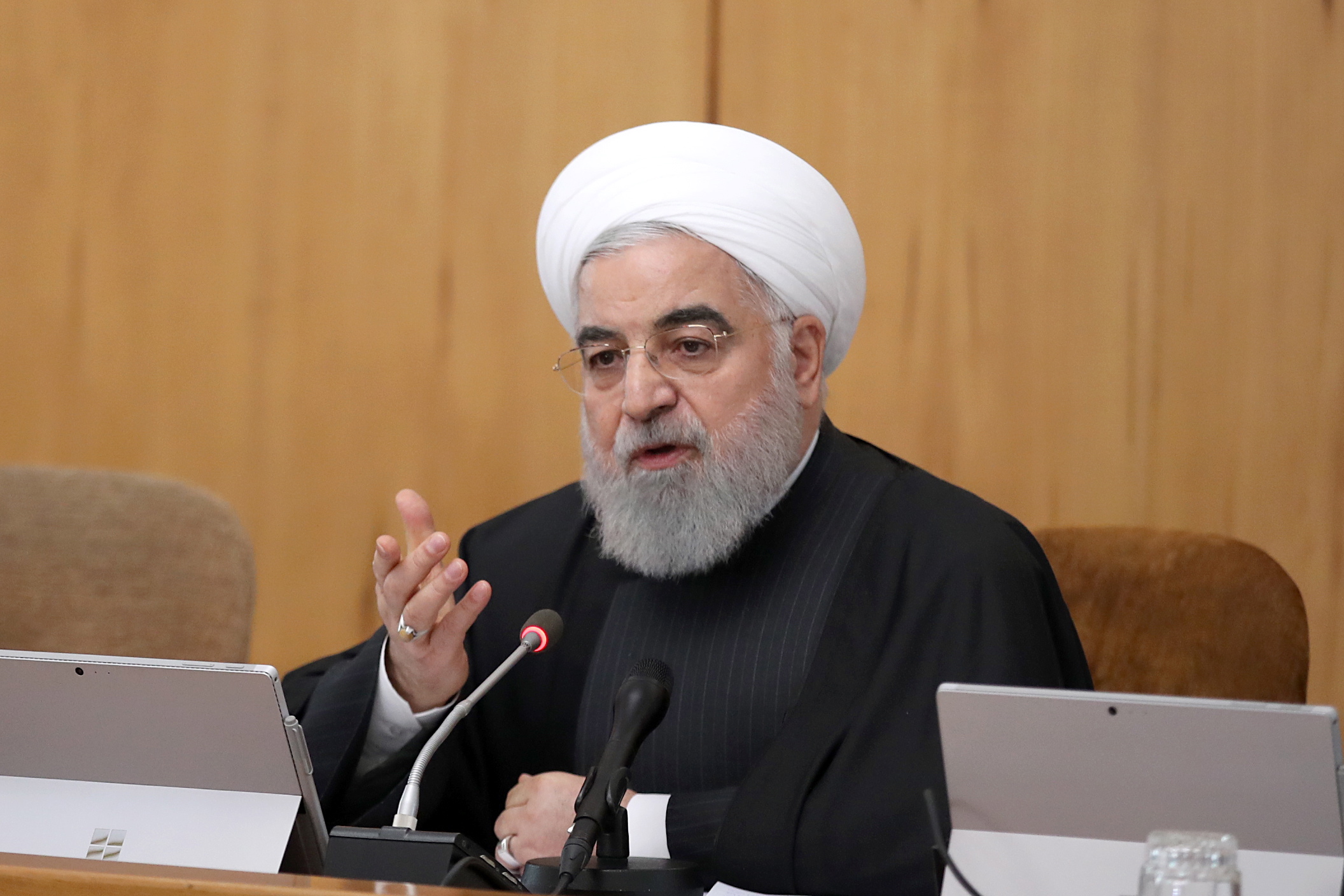 epa08150511 A handout photo made available by the presidential office shows Iranian President Hassan Rouhani speaking during a cabinet meeting in Tehran, Iran, 22 January 2020. Media reported that Rouhani asked EU countries to be faithful to nuclear deal which is more important than car selling tax deal with US.  EPA/PRESIDENT OFFICE HANDOUT  HANDOUT EDITORIAL USE ONLY/NO SALES