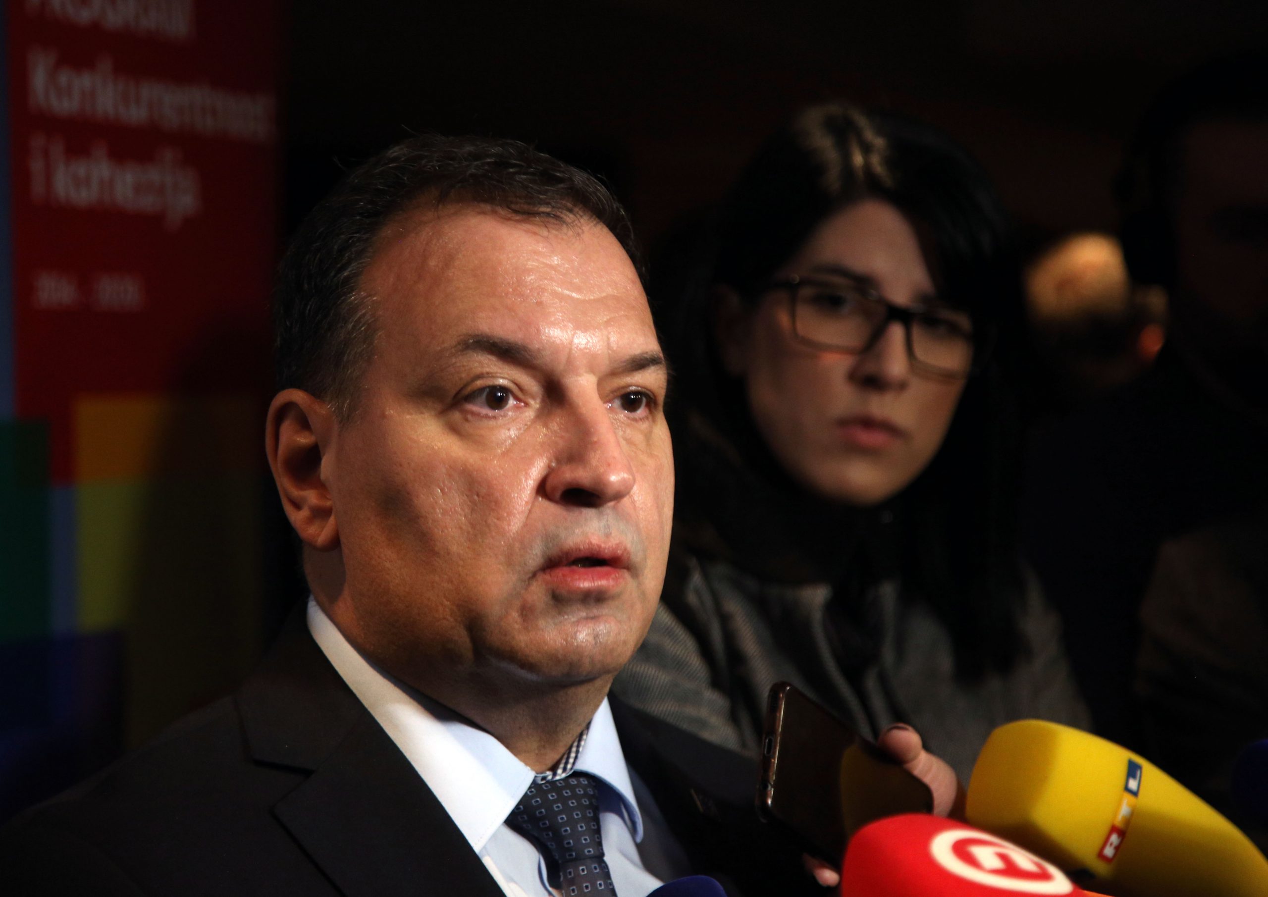 Zagreb, 4.2.2020 - Ministarstvo regionalnoga razvoja i fondova Europske unije i Ustanova za obrazovanje odraslih za Europske strukturne i investicijske fondove i programe Europske unije, organizirali su konferenciju o novom EU-ovom sedmogodišnjem proračunu - "Izazovi usvajanja novog višegodišnjeg financijskog okvira (VFO) 2021. – 2027. i položaj kohezijske politike u novom proračunu". Konferencija je organizirana u okviru hrvatskog predsjedanja Vijećem Europske unije i posjeta predsjednika Europskog revizorskog suda Klausa-Heinera Lehnea. Na slici Vili Beroš.
Foto HINA/ Dario GRZELJ/ dag