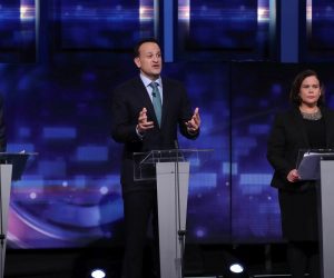 epa08193250 (L-R) Fianna Fail leader Micheal Martin, Fine Gael leader Leo Varadkar and Sinn Fein President Mary Lou McDonald during the final TV leaders' debate at the RTE studios in Donnybrook, Dublin, Ireland, 04 February 2020. The Irish electorate will go to the poll this 08 February.  EPA/Niall Carson / POOL