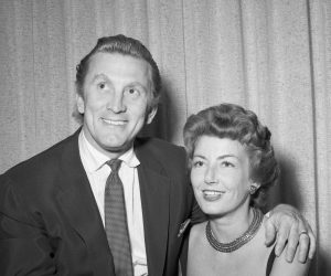 epa08196617 A handout photo made available by the Las Vegas News Bureau on 05 February 2020 shows US actor Kirk Douglas (L) and his wife Anne Buydens (R) posing for wedding photos at the Sahara Hotel in Las Vegas, Nevada, 30 May 1954. According to media reports, US actor Kirk Douglas died at the age of 103 on 05 February 2020.  EPA/LAS VEGAS NEWS BUREAU / HANDOUT HANDOUT FOR EDITORIAL USE ONLY: Mandatory Credit: Las Vegas News Bureau via european pressphoto agency HANDOUT EDITORIAL USE ONLY/NO SALES