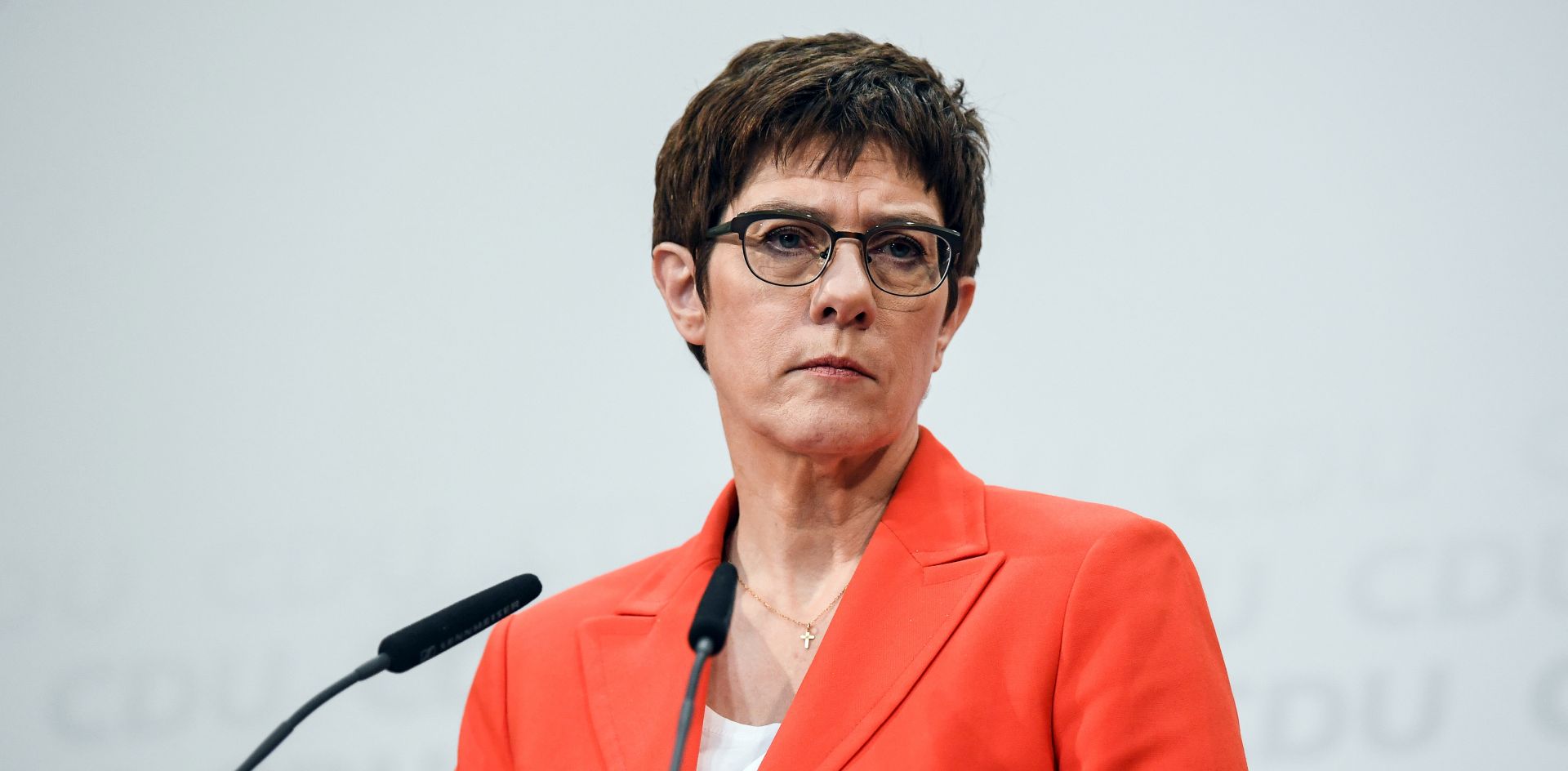 epa08200125 Christian Democratic Union (CDU) party chairwoman and German Defense Minister Annegret Kramp-Karrenbauer gives a press conference at the party headquarters in Berlin, Germany, 07 February 2020. German political parties CDU and FDP hold meetings after the Thuringia state governor Kemmerich announced his resignation just the day after he was suprisingly elected by a majority of the state parliament. Kemmerich was elected with the votes of far-right Alternative for Germany (AfD) party, causing a shock to the established parties' consensus to have no cooperation right-wing extremist AfD.  EPA/FILIP SINGER