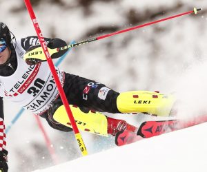 epa08202099 Filip Zubcic of Croatia in action during the first run of the men's Slalom race at the FIS Alpine Skiing World Cup in Les Houches - Chamonix, France, 08 February 2020.  EPA/GUILLAUME HORCAJUELO