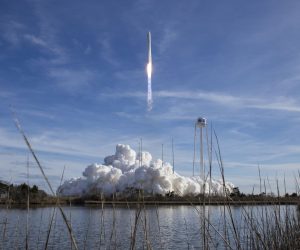 epa08220845 A handout photo made available by NASA shows the Northrop Grumman Antares rocket, with Cygnus resupply spacecraft onboard, launches from Pad-0A, at NASA's Wallops Flight Facility in Virginia, USA, 15 February 2020. Northrop Grumman's 13th contracted cargo resupply mission for NASA to the International Space Station will deliver more than 7,500 pounds of science and research, crew supplies and vehicle hardware to the orbital laboratory and its crew.  EPA/AUBREY GEMIGNANI / NASA / HANDOUT  MANDATORY CREDIT HANDOUT EDITORIAL USE ONLY/NO SALES