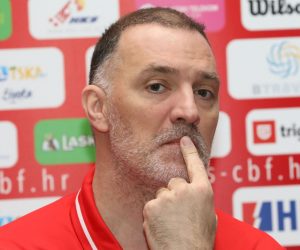 Zagreb, 20.02.2020. - Konferencija za medije hrvatske košarkaške reprezentacije uoči prve kvalifikacijske utakmice za EP 2021 protiv Švedske, koja će se igrati sutra u KC Dražen Petrović. Na fotografiji Veljko Mršić. foto HINA/ Lana SLIVAR DOMINIĆ/ lsd