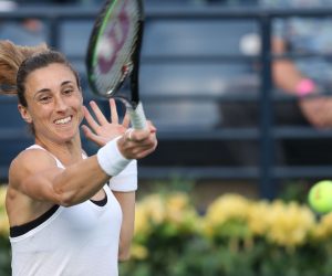 epa08234610 Petra Martic of Croatia in action during her semi final round match against Elena Rybakina of Kazakhstan at the Dubai Duty Free Tennis WTA Championships 2020 in Dubai, United Arab Emirates, 21 February 2020.  EPA/ALI HAIDER
