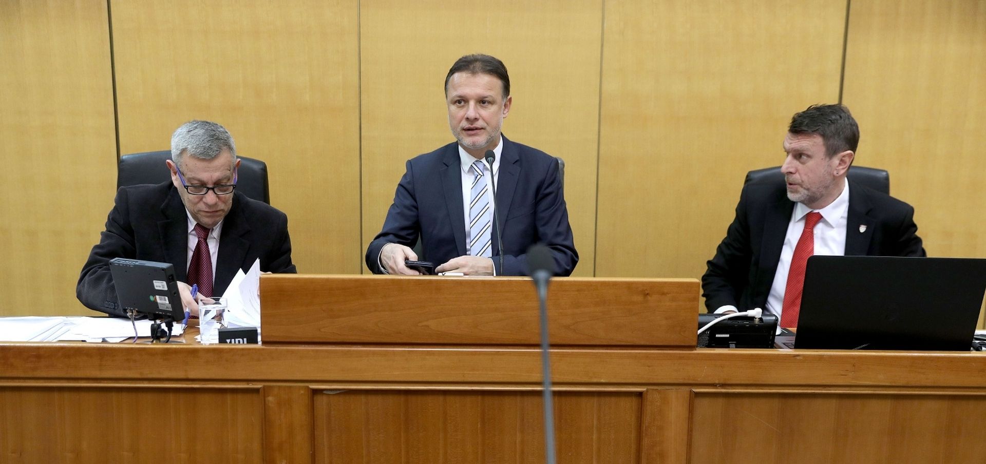 05.02.2020., Zagreb - Sabor 16. sjednicu nastavlja raspravom o Prijedlogu strategije energetskog razvoja Republike Hrvatske do 2030. s pogledom na 2050. godinu.
Photo: Patrik Macek/PIXSELL