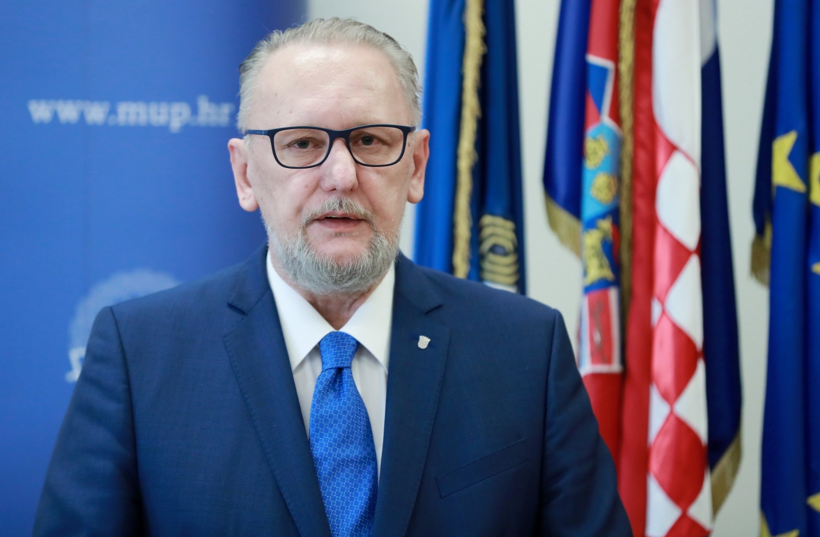 12.02.2020., Zagreb - U sjedistu Ministarstva unutarnjih poslova potpredsjednik Vlade RH i ministar unutarnjih poslova dr. sc. Davor Bozinovic je s predstavnicima triju tvrtki, WAWRZASZEK ISS, zajednicom ponuditelja: M.G.S. Grupa d.o.o./Volvo Group Croatia d.o.o. i DOK-ING d.o.o, potpisao ugovore o nabavi vatrogasnih vozila putem projekta Modernizacija vozila vatrogasnih postrojbi Republike Hrvatske. Photo: Sanjin Strukic/PIXSELL
