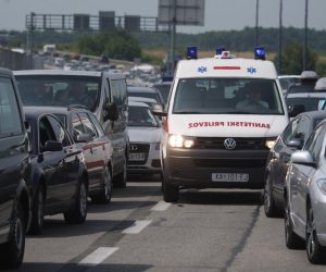 13.07.2013., Zagreb - Kolone automobila u smjeru mora na naplatnoj postaji Lucko. Photo: Grgur Zucko/PIXSELL