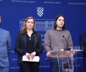 14.02.2020., Zagreb - Na konferenciji za medije Zivo zida odrzanoj u Saboru o temi: "Stanje u pravosudju" govorili su Damjan Vucelic, Ivan Vilibor Sincic, Ivan Mocan i Vlasta Krpetic Meic.
Photo: Patrik Macek/PIXSELL