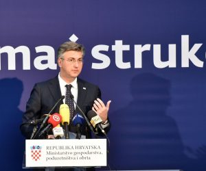 14.02.2020., Cakovec- Premijer Andrej Plenkovic prisustvovao projektu “Poticanje obrazovanja za vezane obrte temeljene na sustavu naukovanja“.
Photo: Vjeran Zganec Rogulja/PIXSELL