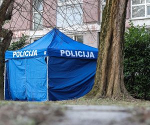 15.02.2020,Zagreb - U novozagrebackom naselju Sopot rano jutros pronadjena je mrtva zenska osoba ispred zgrade u Zemljakovoj ulici.Policija istrazuje okolnosti smrti.
Photo: Jurica Galoic/PIXSELL