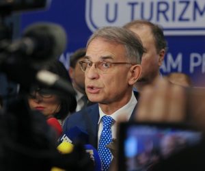 17.01.2020., Osijek - U sklopu ''Regionalne konferencije trzista rada Slavonije, Baranje i Srijema'' odrzavaju se Dani poslova u turizmu u Osijeku.Ministar rada i mirovinskog sustava Jospi Aladrovic i ministar turizma Gari Cappelli otvorili su manifestaciju.
 Photo: Dubravka Petric/PIXSELL