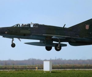 19.03.2013., Osijek - Vjezba i obuka mladih pilota MORH-a na avionu mig 21 umd verzija dvosjed. Avion mig 21 u preletu na otprilike desetak metara od zemlje. Photo: Davor Javorovic/PIXSELL