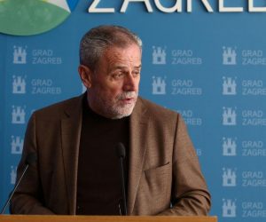 20.02.2020., Zagreb - Gradonacelnik Milan Bandic i procelnik Ureda gradonacelnika Miro Laco predstavili digitaliziranu uslugu Grada Zagreba eNarudzbenica.
Photo: Matija Habljak/PIXSELL