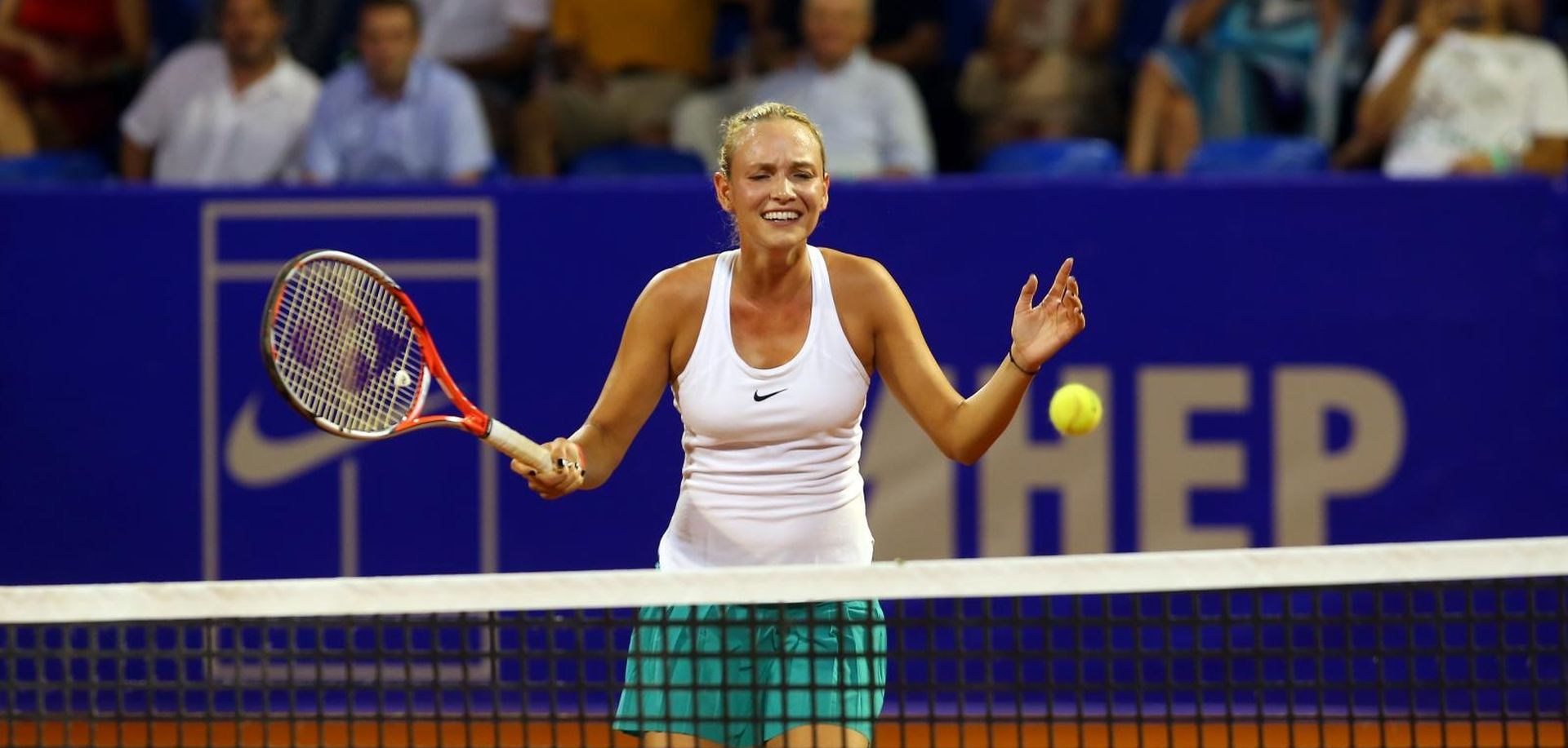 20.07.2016., Umag - 27. Konzum Croatia Open Umag.  Egzibicijski mec Donne Vekic i Flavije Pannette.
Photo: Jurica Galoic/PIXSELL