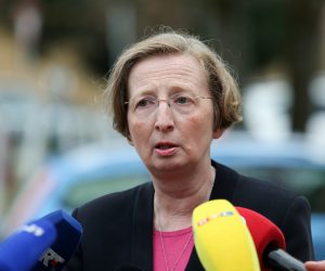 25.02.2020., Zagreb - Ravnateljica Klinike za infektivne bolesti "dr. Fran Mihaljevic" dr. Alemka Markotic dala je izjavu o bolesniku koji se trenutno nalazi u izolaciji na klinici jer je pozitivan na koronavirus. Trenutno se na klinici nalazi 5 osoba koje su u izolaciji, a nisu medjusobno povezani. Photo: Emica Elvedji/PIXSELL