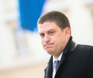 27.12.2019., Zagreb - Dolazak ministara na 199. sjednicu Vlade Republike Hrvatske na cijem redu je program hrvatskog predsjedanja Vijecem Europske unije 1. sijecnja. Oleg Butkovic.
Photo: Matija Habljak/PIXSEL