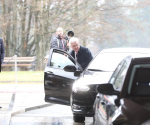 Zagreb, 18.02.2020 - Završetak svečane ceremonije inauguracije izabranog predsjednika Republike Hrvatske Zorana Milanovića. Na fotografiji bivši predsjednik Ivo Josipović. foto HINA/ POOL/ Damir SENČAR/ tš