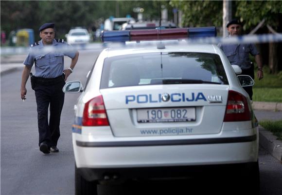 policija