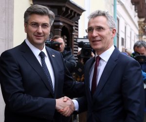 Zagreb, 04.03.2020 - Predsjednik Vlade Andrej Plenkovic sastao se s glavnim tajnikom NATO-a Jensom Stoltenbergom u Banskim dvorima.
foto HINA/ Damir SENCAR/ ds