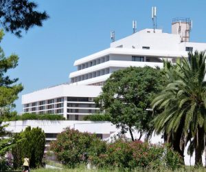 02.07.2013., Split - Vojni objekt Hotel Zagreb na Duilovu koji se vec godinama bezuspjesno obnavlja mogao bi se izvrsno iskoristiti u turizmu. Obnovljeni dio.Photo: Ivana Ivanovic/PIXSELL