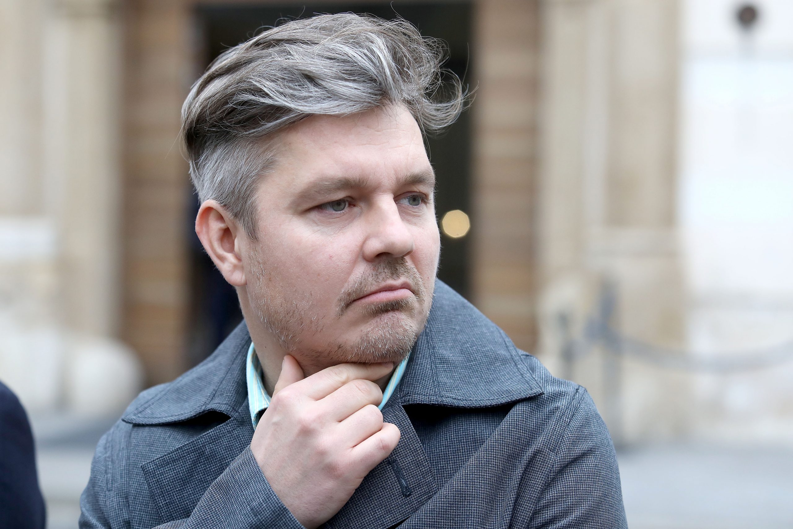 04.02.2020., Zagreb - Na konferenciji za medije odrzanoj ispred zgrade Vlade, povodom podizanja kaznene prijave protiv ravnateljice Centra za socijalnu skrb Zagreb koja je odbacila zahtjev za udomiteljstvom gay paru govorili su Dario Jurican, Daniel Martinovic i Sandra Bencic.
Photo: Patrik Macek/PIXSELL