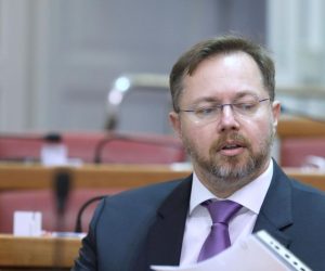 07.03.2018., Zagreb - Sabor RH je 7 sjednicu nastavio raspravom o prijedlogu zakona o strateskim investicijskim projektima Republike Hrvatske. Sinisa Varga.
Photo: Patrik Macek/PIXSELL