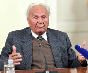 07.11.2017., Zagreb - Nastavljena 3. sjednica Istraznog povjerenstva za Agrokor. Josip Manolic dao je iskaz. Photo: Marko Lukunic/PIXSELL