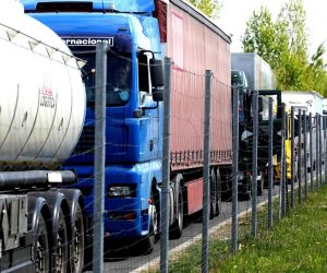 08.04.2017., Zagreb - Prometne guzve na granicnom prijelazu Bregana. Photo: Zarko Basic/PIXSELL
