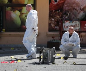09.08.2019., Oroslavlje - Policija istrazuje mjesto eksplozije kojom je ostecen i opljackan bankomat u ulici Milana Prpica 28.
Photo: Jurica Galoic/PIXSELL