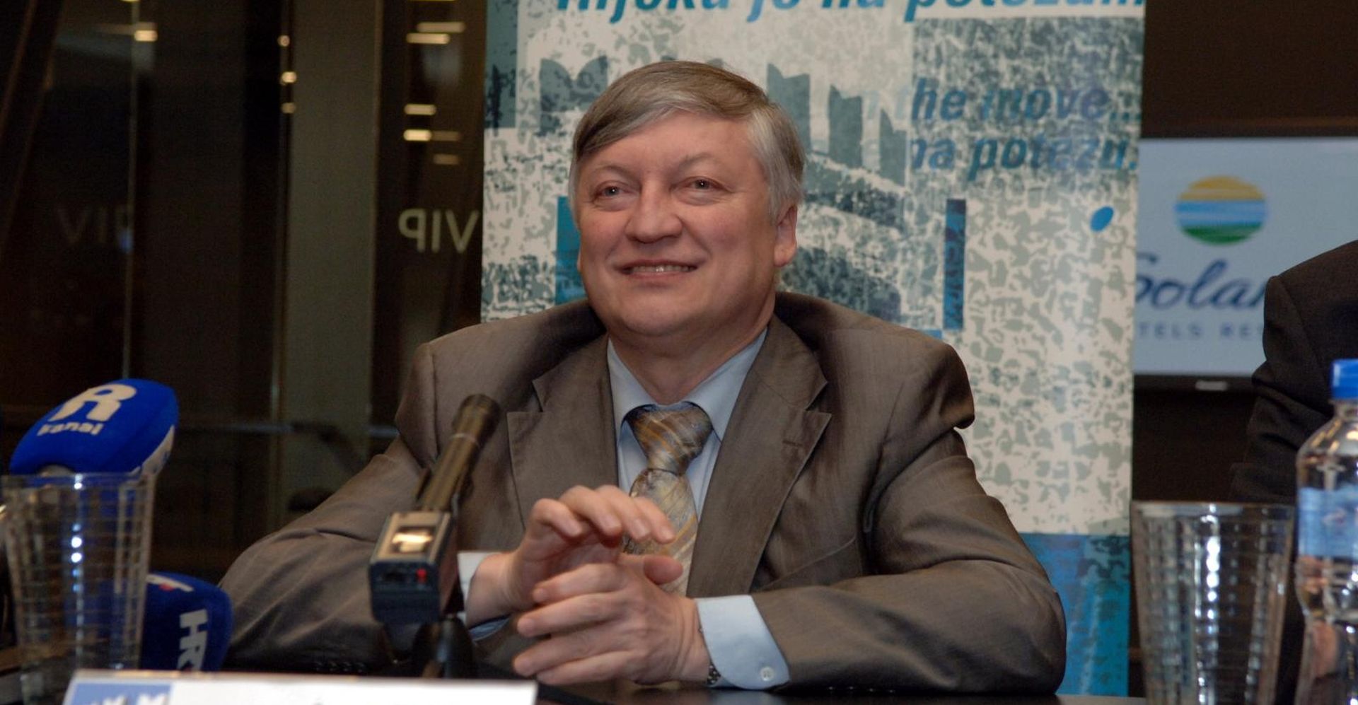 12.03.2010.Rijeka - Bivsi svjetski prvak u sahu Anatolij Karpov posjetio je Europsko prvenstvo u sahu koje se odrzava u dvorani Zamet.
Photo: Goran Kovacic/PIXSELL