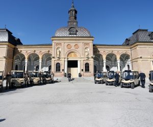 12.03.2020., Zagreb - Mirogoj, gradonacelnik Grada Zagreba Milan Bandic predstavio je osam novih elektrovozila za prijevoz posjetitelja i tehnicke potrebe Holdingove podruznice Gradska groblja. 
Photo: Dalibor Urukalovic/PIXSELL