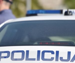 Vozila policije i vatrogasaca 14.10.2018., Vodice - Policija i vatrogasci

Photo: Hrvoje Jelavic/PIXSELL