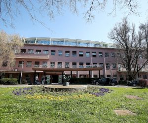 17.03.2020., Zagreb - Mobilni kontejneri ispred Zavoda za javno zdravstvo dr. Andrija Stampar u kojima se gradjani od jucer mogu testirati na koronavirus. 
Photo: Goran Stanzl/PIXSELL