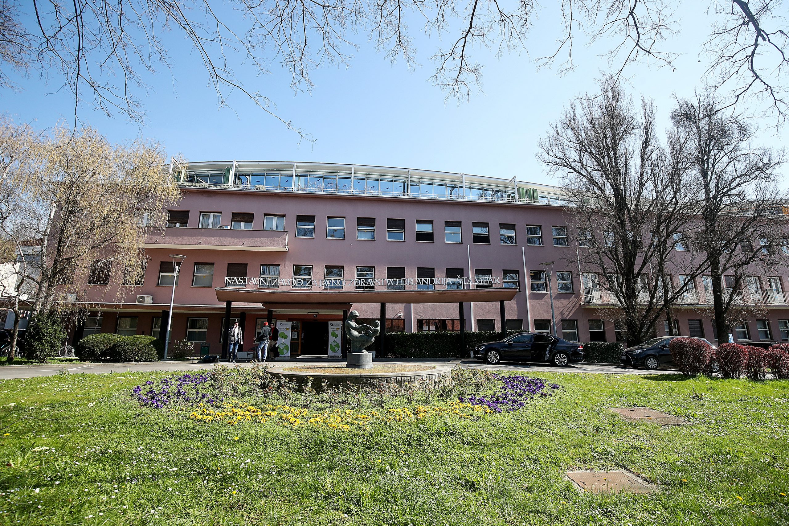 17.03.2020., Zagreb - Mobilni kontejneri ispred Zavoda za javno zdravstvo dr. Andrija Stampar u kojima se gradjani od jucer mogu testirati na koronavirus. 
Photo: Goran Stanzl/PIXSELL