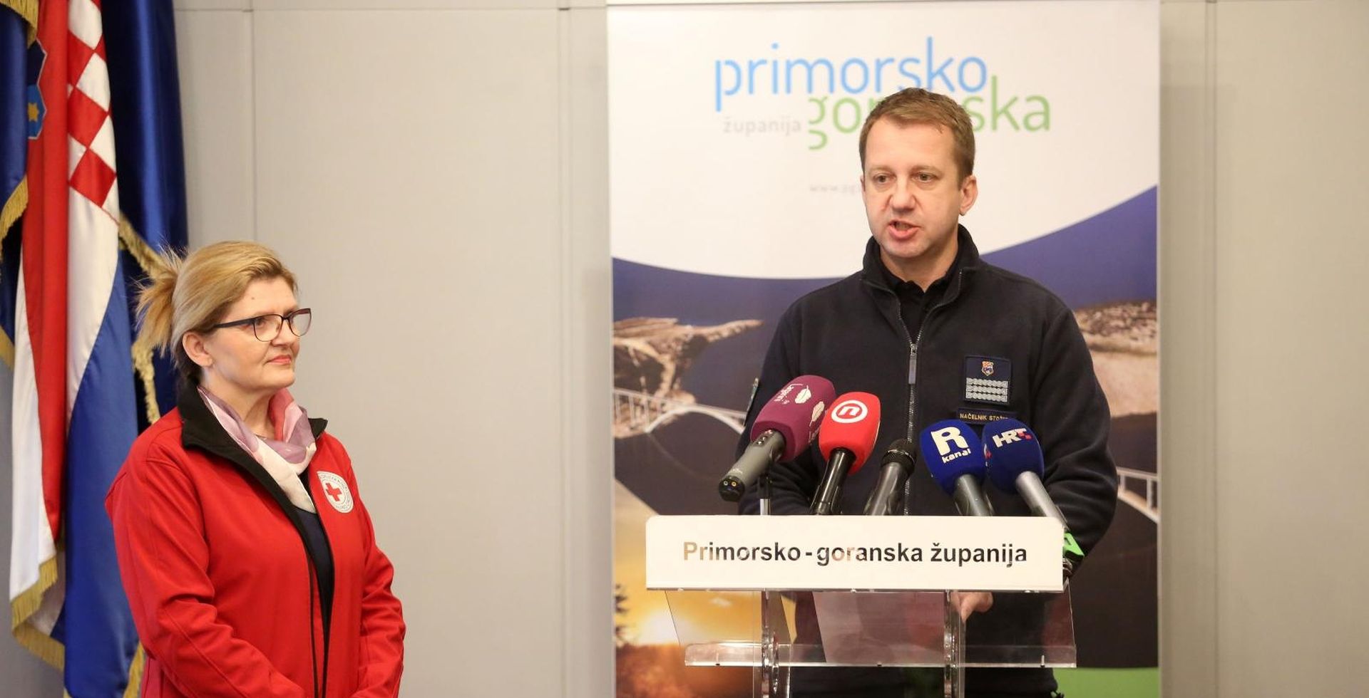 18.03.2020., Rijeka -  Konferencija za medije u sjedistu Primorsko goranske zupanije vezano za sirenje korona virusa. Nazocili su ravnateljica Drustva Crvenog kriza Prinmorsko goranske zupanije Vesna Cavar i nacelnik stozera civilne zastite PGZ Marko Boras Mandic.
Photo:Goran Kovacic/PIXSELL