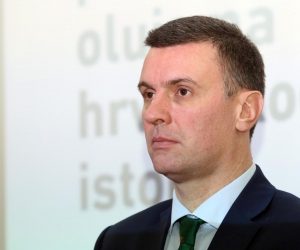 19.12.2017., Sibenik - Na Veleucilistu predstavljena je knjiga prof. dr. sc. Ive Lucica "Vukovarska bolnica svjetionik u povijesnim olujama hrvatskoga istoka". 
Dr.sc. Trpimir Goluza, predsjednik HLK-a. 
Photo: Dusko Jaramaz/PIXSELL