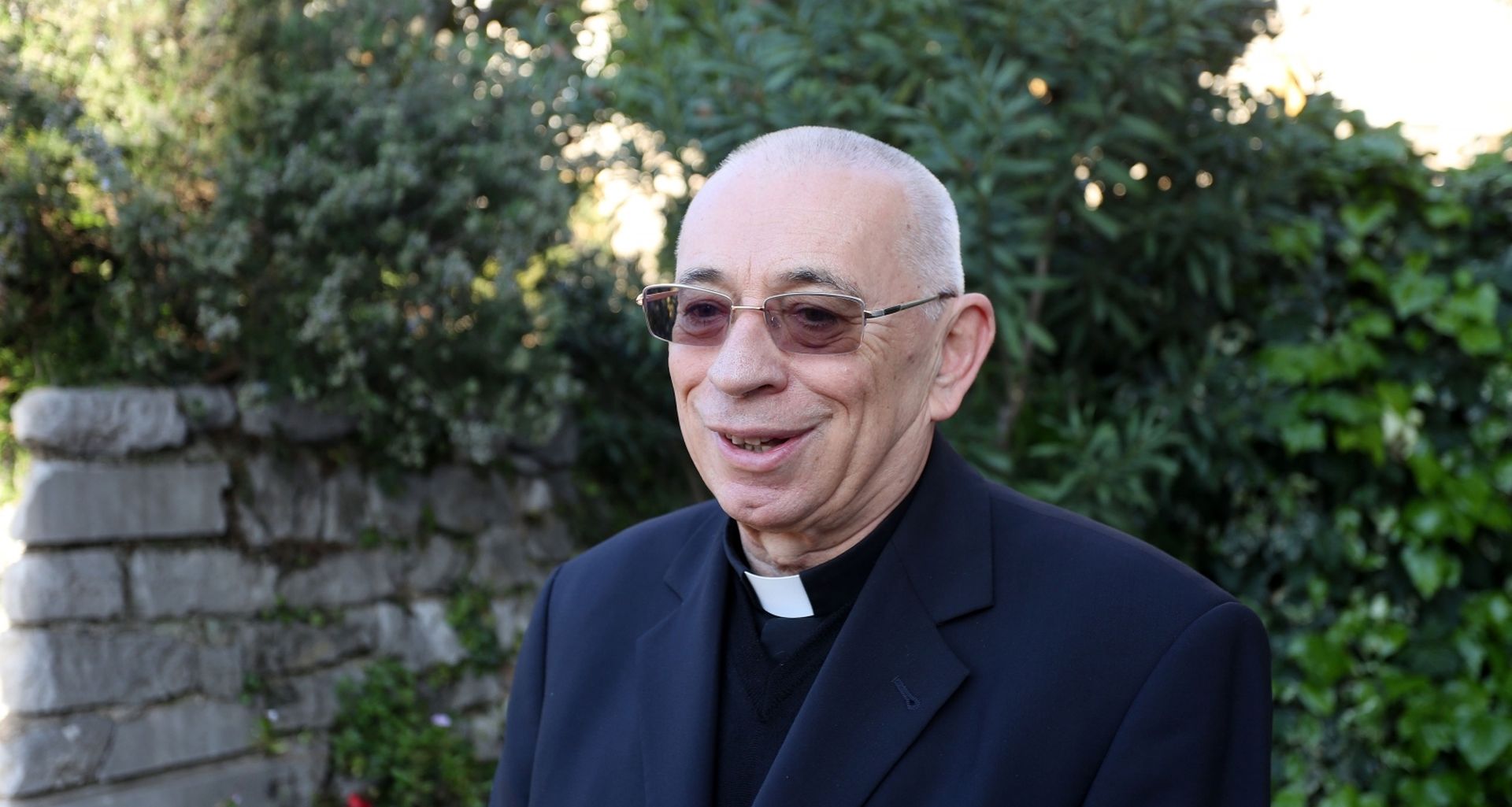 20.04.2019., Rijeka - Nadbiskup msgr. Ivan Devcic dao je medijima izjavu ispred rijecke nadbiswkupije. Photo: Goran Kovacic/PIXSELL