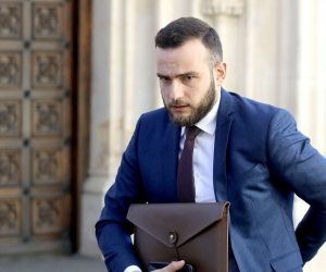 27.02.2020., Zagreb - Na 209. sjednici Vlada RH je, uz ostalo, raspravljala o aktualnom stanju i poduzetim mjerama na suzbijanju koronavirusa u Republici Hrvatskoj. Dolazak ministara na sjednicu, 
Photo: Patrik Macek/PIXSELL