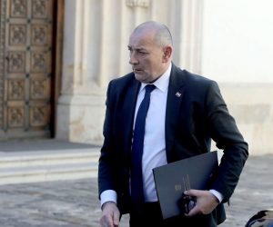 27.02.2020., Zagreb - Na 209. sjednici Vlada RH je, uz ostalo, raspravljala o aktualnom stanju i poduzetim mjerama na suzbijanju koronavirusa u Republici Hrvatskoj. Dolazak ministara na sjednicu, 
Photo: Patrik Macek/PIXSELL