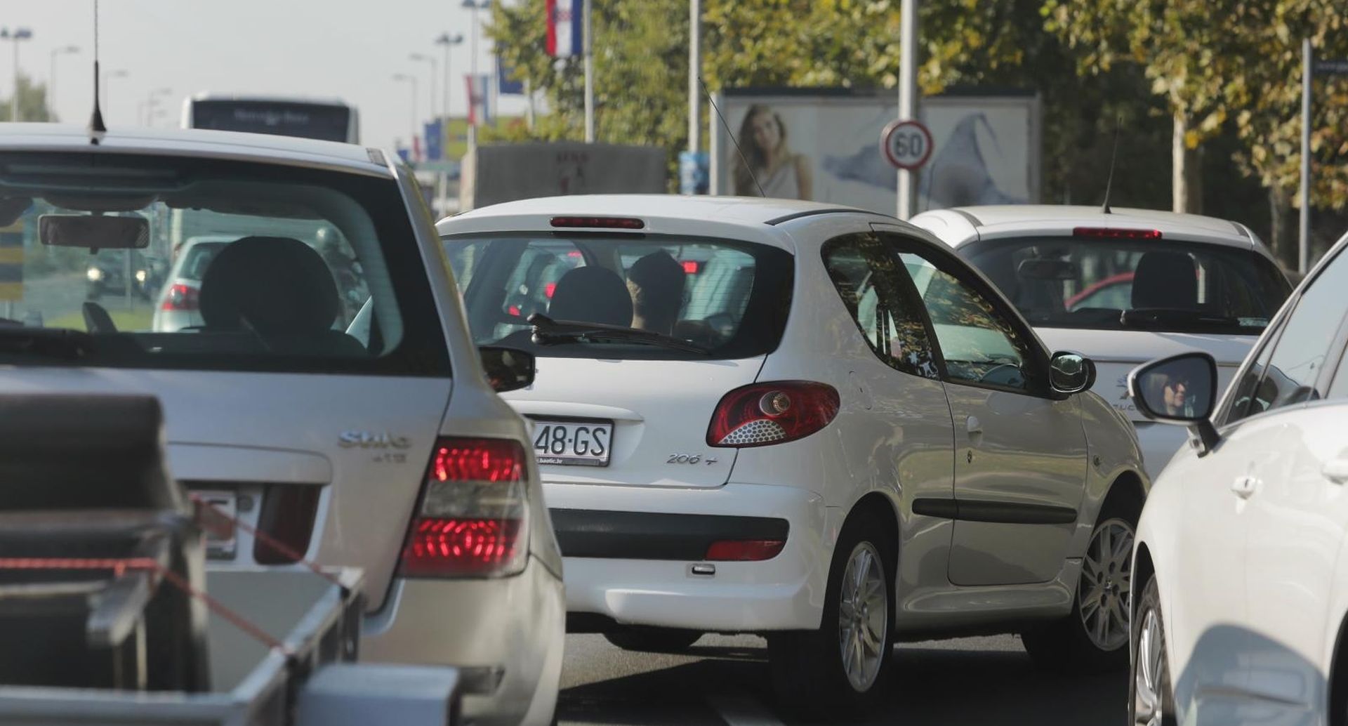 Zagreb: Gužva na Aveniji Većeslava Holjevca zbog radova u Ulici SR Njemačke  29.08.2018., Zagreb - Guzva na Aveniji Veceslava Holjevca zbog radova u Ulici Savezne Republike Njemacke koja je zatvorena za promet. 

Photo: Tomislav Miletic/PIXSELL