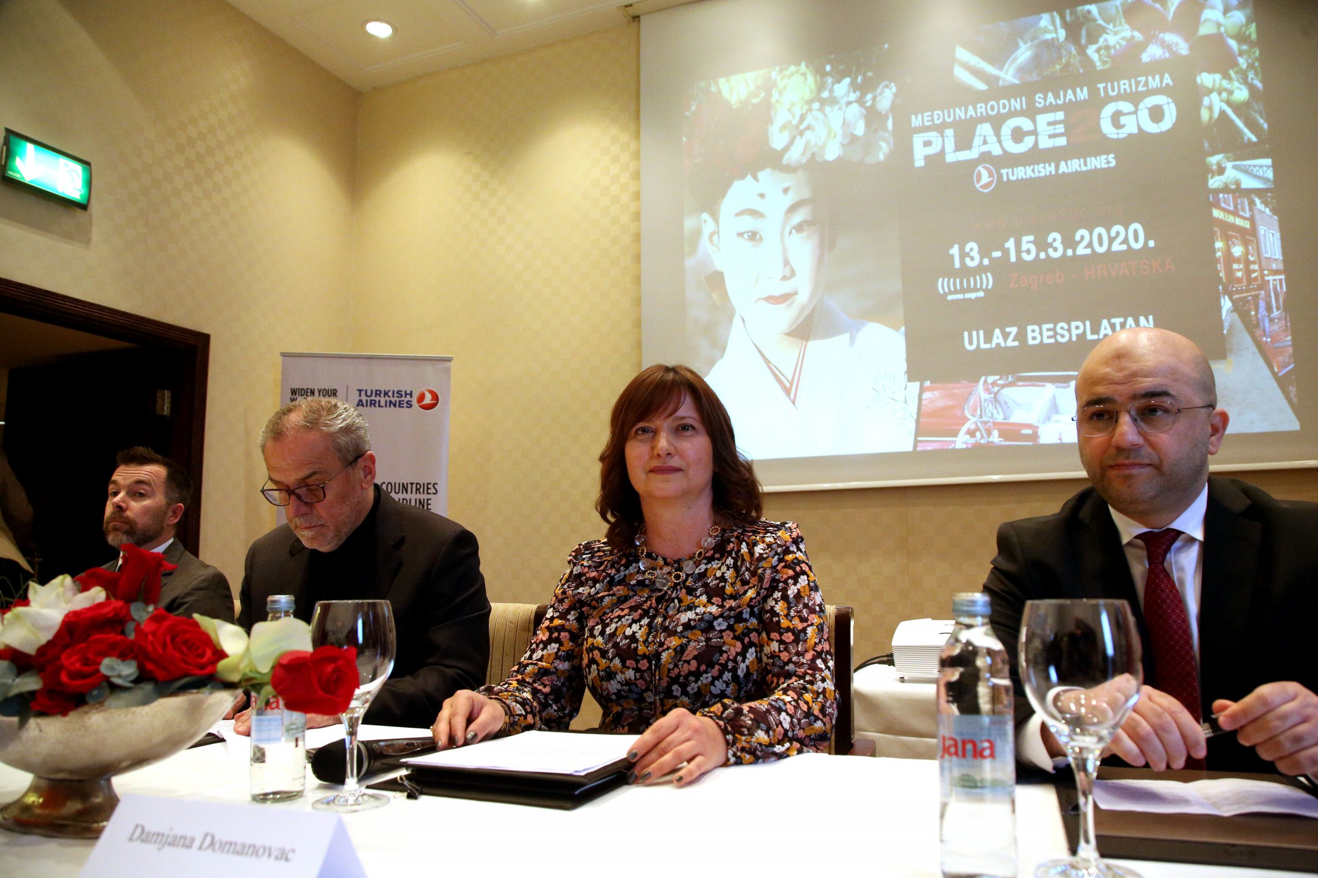 Zagreb, 2.3.2020 -  Organizatori Međunarodnog sajma turizma Place2Go na konferenciji za novinare predstavili su program tog sajma, koji se ove godine održava deveti put. Na slici Goran Rihtarić, Milan Bandić, Damjana Domanovac i Ugur Cantimur.
Foto HINA/ Dario GRZELJ/ dag