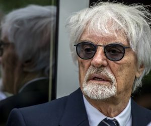 epa08328362 (FILE) Former F1 boss Bernie Ecclestone is seen in the paddock prior to Formula One Grand Prix of Russia at the Sochi Autodrom circuit, in Sochi, Russia, 30 September 2018.  According to reports on 28 March 2020, Former F1 boss Bernie Ecclestone would completely abandon 2020 Formula One season due to the spread of the Coronavirus.  EPA/SRDJAN SUKI *** Local Caption *** 54665871