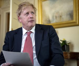epa08359314 A handout photo made available by 10 Downing Street shows Britain's Prime Minister Boris Johnson thanks the NHS in a video message on Easter Sunday in 10 Downing Street in London, Britain, 12 April 2020. British Prime Minister Boris Johnson was discharged from hospital on 12 April 2020. Johnson was treated for the pandemic COVID-19 disease caused by the SARS-CoV-2 coronavirus at St. Thomas'.  EPA/PIPPA FOWLES/n10 DOWNING STREET / HANDOUT MANDATORY CREDIT: Pippa Fowles/n10 Downing Street. HANDOUT EDITORIAL USE ONLY/NO SALES