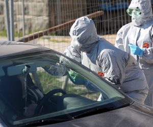 02.04.2020., Karlovac - U Opcoj bolnici Karlovac otvoreno je  "drive in" testiranje na koronavirus. Photo: Kristina Stedul Fabac/PIXSELL