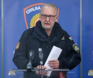 03.04.2020., Zagreb - Nacionalni stozer civilne zastite odrzao je konferenciju za medije o najnovijim detaljima sirenja koronavirusa u Hrvatskoj. Ministar unutarnjih poslova Davor Bozinovic. Photo: Luka Stanzl/POOL/PIXSELL